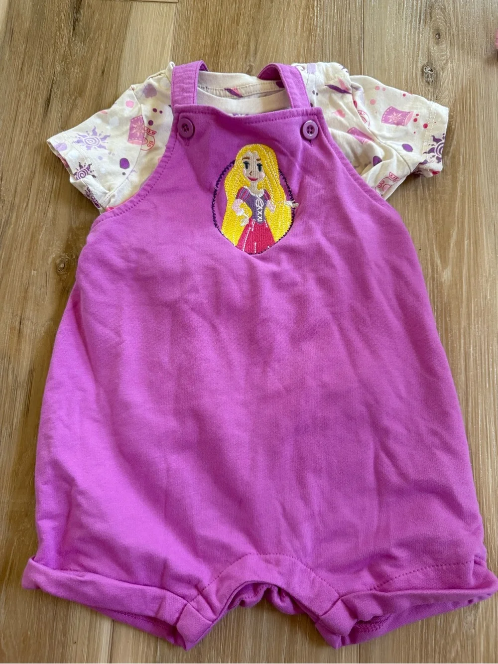BoxLunch Tangled Outfit